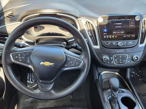 Used 2024 Chevrolet Malibu LT FWD image 3