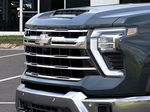 New 2026 Chevrolet Silverado 2500 LTZ image 13