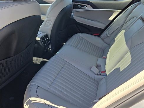 Used 2023 Genesis G70 2.0T w/ Sport Prestige Package image 11