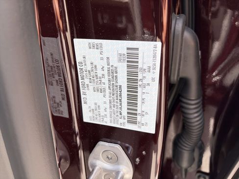 Used 2024 Lincoln Nautilus Premier w/ Equipment Group 102A image 25