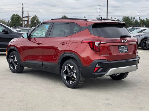 New 2026 Kia Seltos S FWD image 5