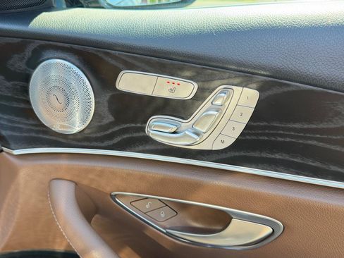 Used 2017 Mercedes-Benz E 300 4MATIC image 49
