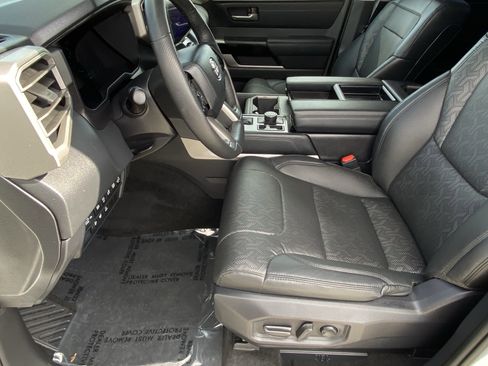 Used 2024 Toyota Tundra Limited w/ TRD Off-Road Package AWD/4WD image 28