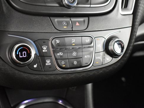 Used 2024 Chevrolet Malibu LT image 30