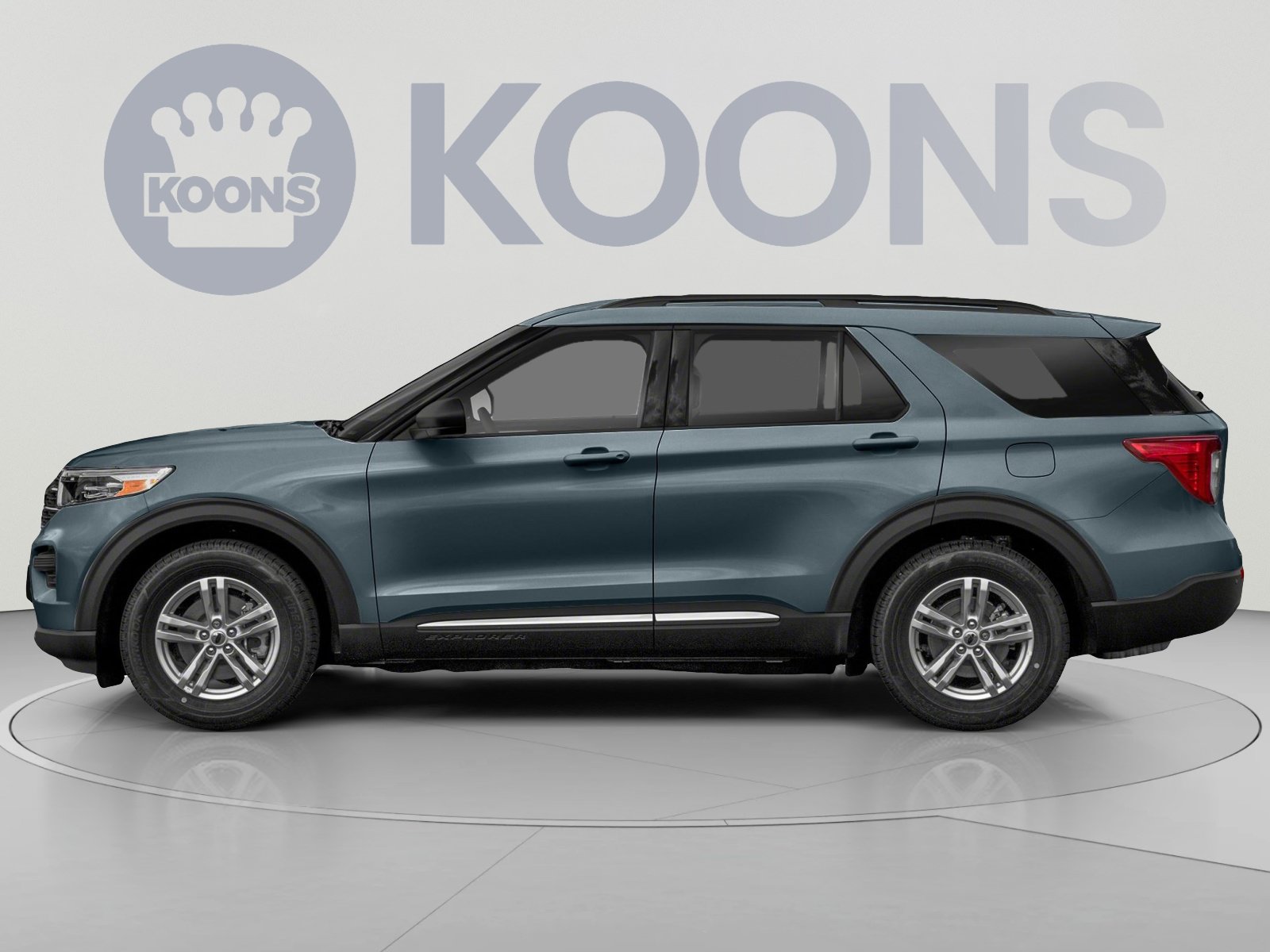 Used 2020 Ford Explorer XLT w/ Equipment Group 202A AWD/4WD image 4
