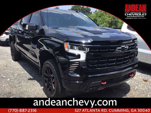 Used 2022 Chevrolet Silverado 1500 LT Trail Boss w/ LT Trail Boss Premium Package AWD/4WD image 1