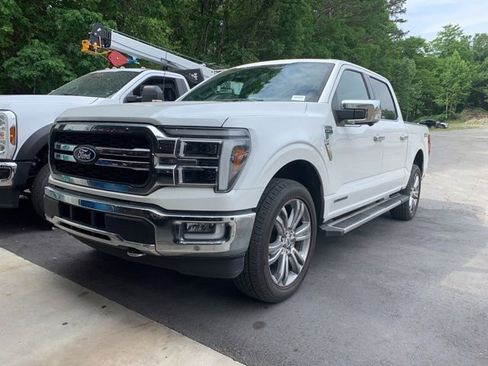 Used 2024 Ford F150 Lariat w/ Equipment Group 502A High AWD/4WD image 4