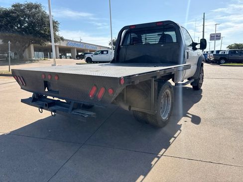 Used 2006 Ford F550 4x4 Regular Cab Super Duty image 7