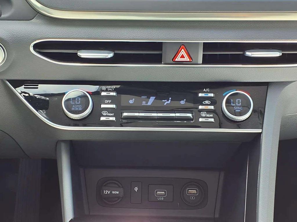 Used 2023 Hyundai Sonata SEL w/ Cargo Package FWD image 14