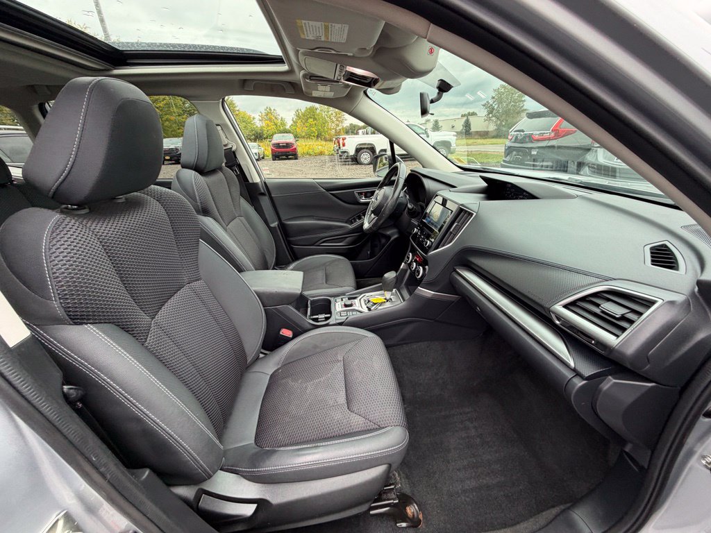 Used 2019 Subaru Forester Premium AWD/4WD image 18
