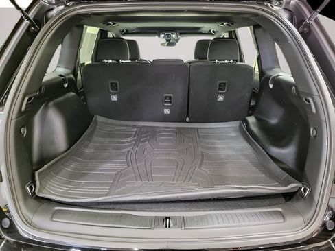 Used 2025 Jeep Grand Cherokee Laredo X image 24