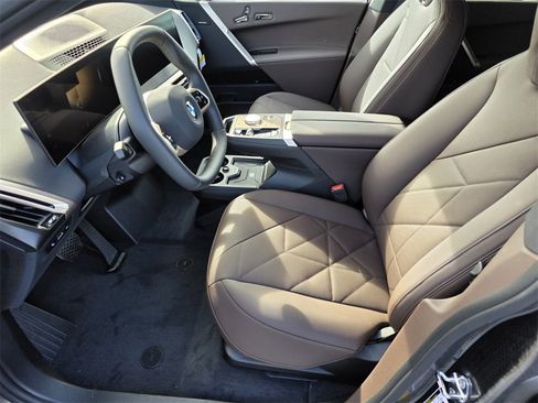 New 2026 BMW iX xDrive45 w/ Executive Package image 7
