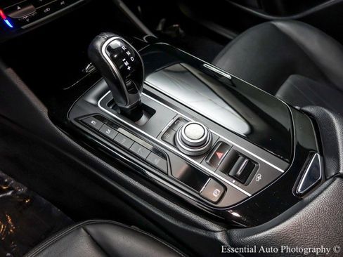 Used 2018 Maserati Levante AWD/4WD image 24