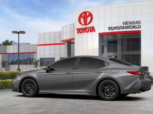 New 2026 Toyota Camry SE FWD image 7
