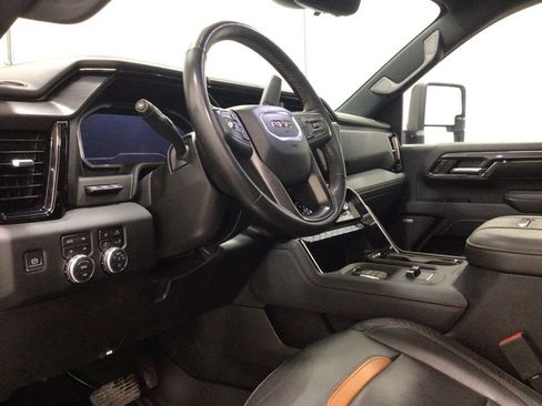Used 2024 GMC Sierra 2500 AT4 w/ AT4 Premium Plus Package image 11