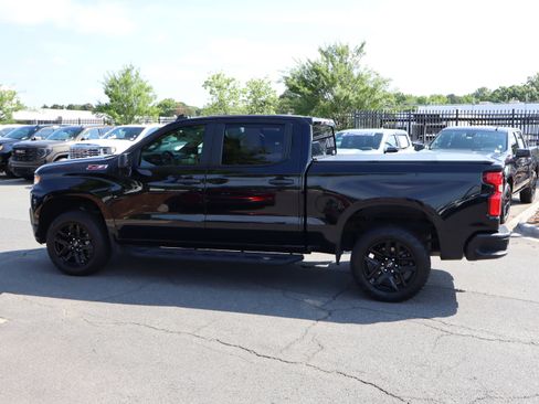 Used 2021 Chevrolet Silverado 1500 Custom Trail Boss w/ Midnight Edition AWD/4WD image 7