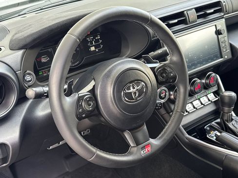 Used 2024 Toyota GR86 Premium RWD image 14