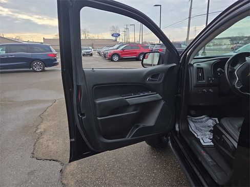 Used 2021 Chevrolet Colorado ZR2 image 32