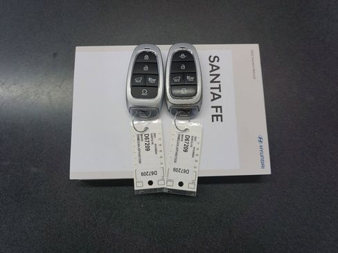 Used 2023 Hyundai Santa Fe SEL image 16