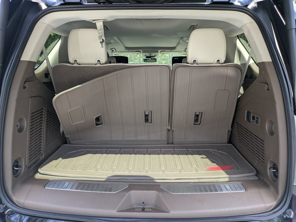 Used 2023 GMC Yukon Denali RWD image 13
