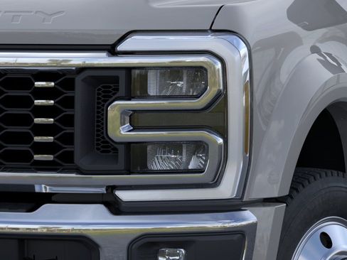 New 2026 Ford F450 Lariat w/ Lariat Premium Package AWD/4WD image 19