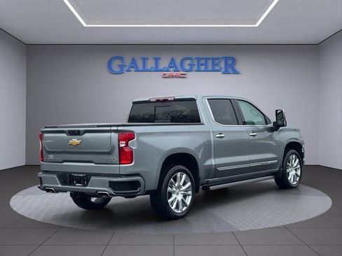 Used 2024 Chevrolet Silverado 1500 High Country w/ High Country Premium Package image 4