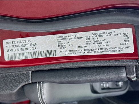 Used 2023 Jeep Grand Cherokee L Laredo image 33