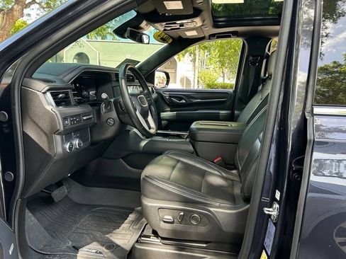 Used 2024 GMC Yukon Denali RWD image 16
