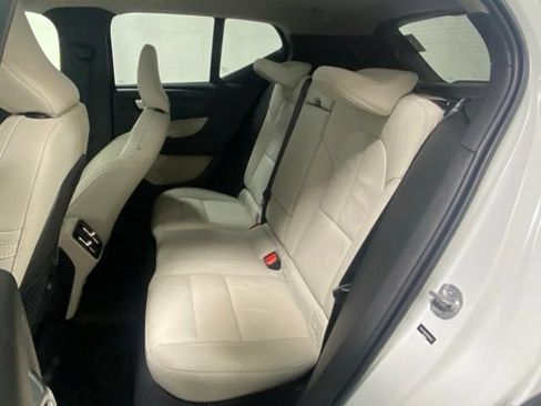 Used 2024 Volvo XC40 B5 Plus w/ Climate Package AWD/4WD image 14