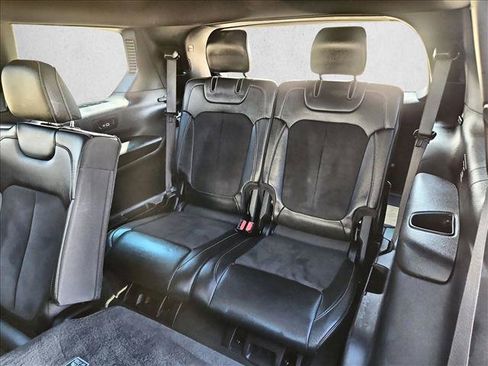 Used 2024 Jeep Grand Cherokee L Laredo AWD/4WD image 19