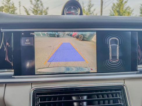 Used 2018 Porsche Panamera w/ Premium Package Plus image 21