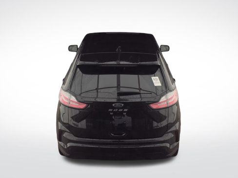 Used 2023 Ford Edge ST-Line image 6