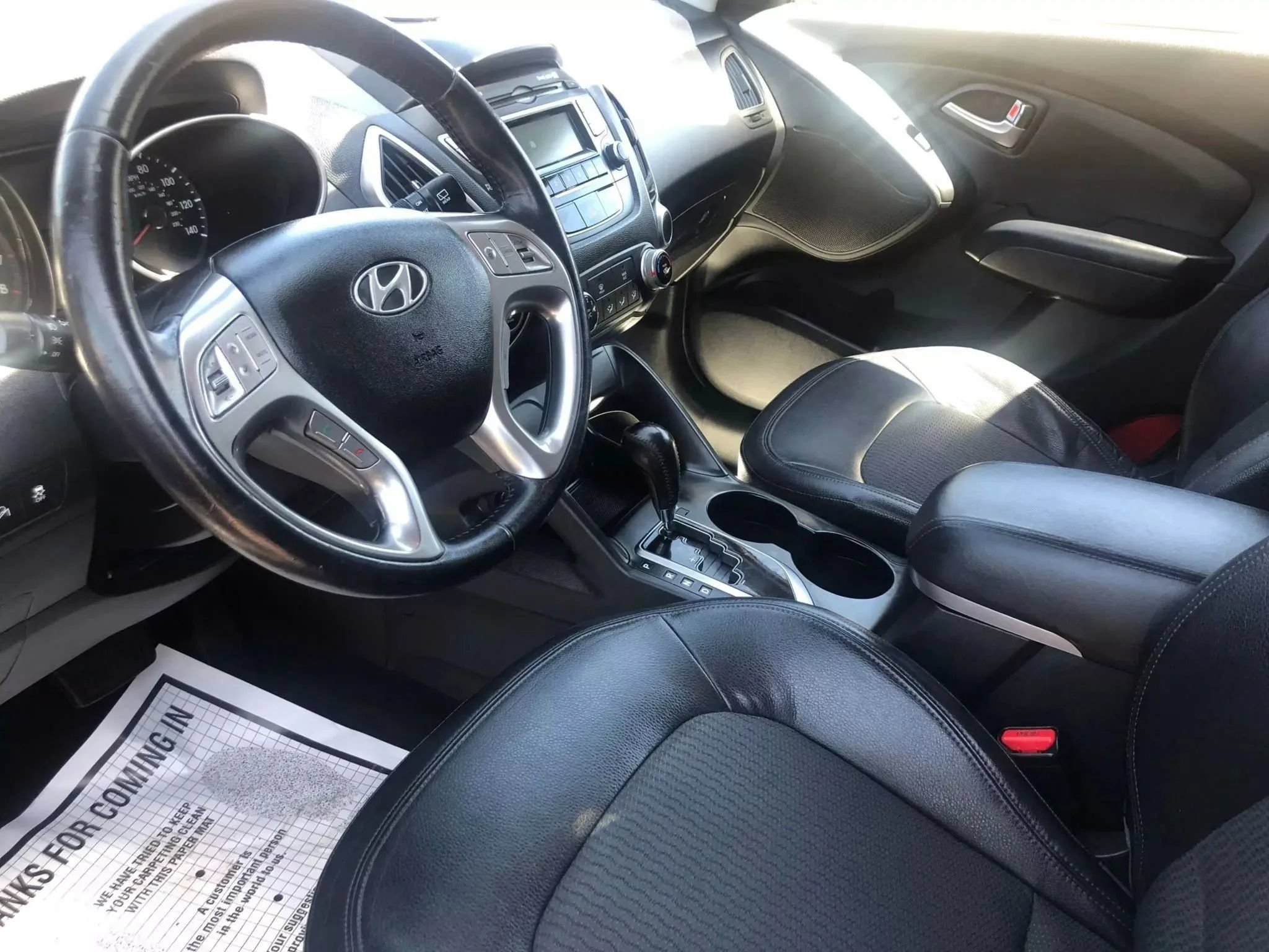 Used 2011 Hyundai Tucson GLS FWD image 18