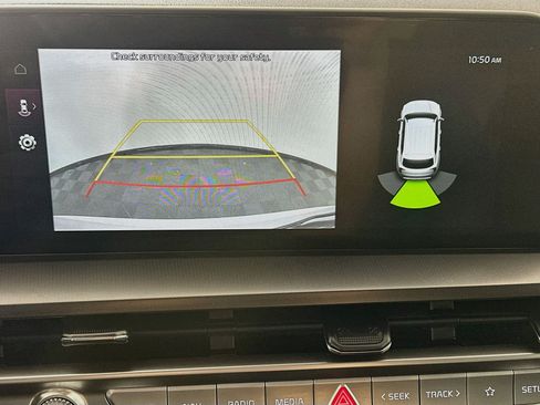 Used 2025 Kia Telluride S FWD image 23