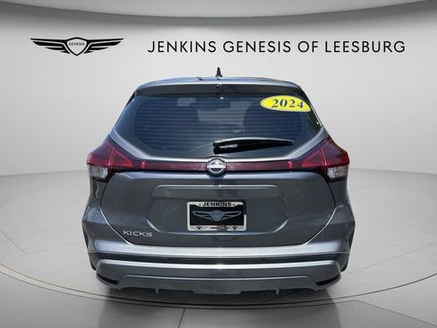 Used 2024 Nissan Kicks S FWD image 6