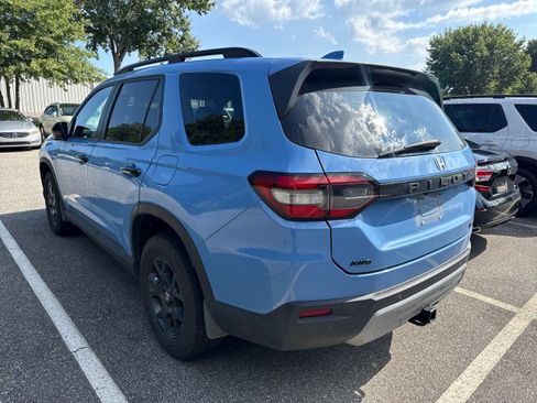 Certified 2024 Honda Pilot TrailSport image 3