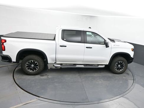 Used 2024 Chevrolet Silverado 1500 ZR2 w/ Technology Package image 22