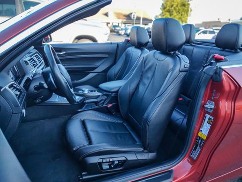 Used 2020 BMW 230i xDrive Convertible w/ Premium Package image 22