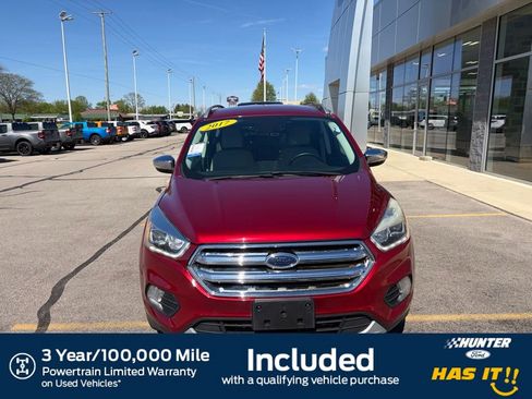 Used 2017 Ford Escape Titanium image 2