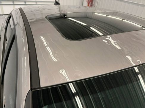 Used 2023 Hyundai Elantra Limited image 28