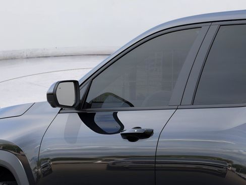 New 2027 Chevrolet Equinox LT FWD image 12