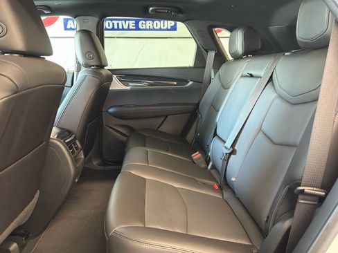 Used 2021 Cadillac XT5 Premium Luxury image 22