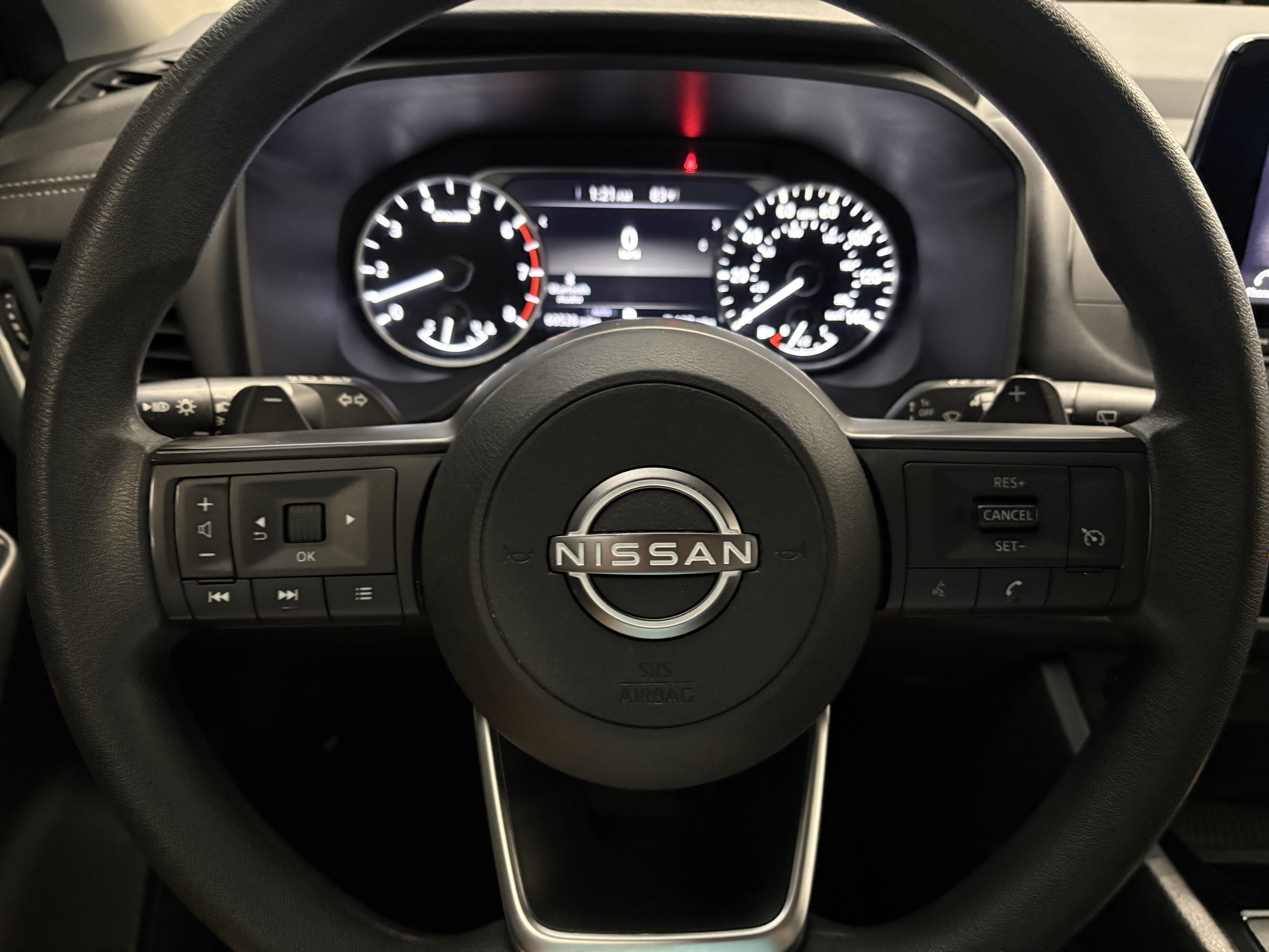 Used 2024 Nissan Rogue S AWD/4WD image 22