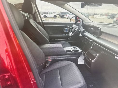 Used 2026 Hyundai Ioniq 9 SEL image 12