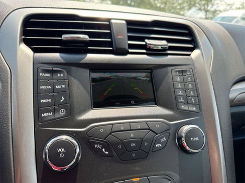 Used 2019 Ford Fusion S image 14