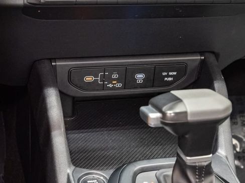 Used 2025 Kia K4 FWD image 19