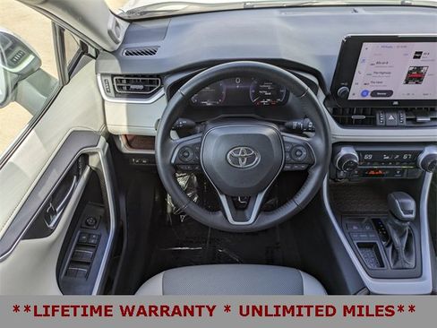 Used 2023 Toyota RAV4 Limited image 18