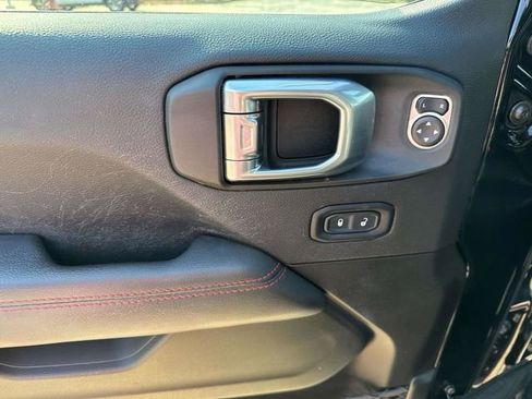 Used 2022 Jeep Wrangler Unlimited Rubicon image 23