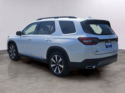 Used 2023 Honda Pilot Elite image 5