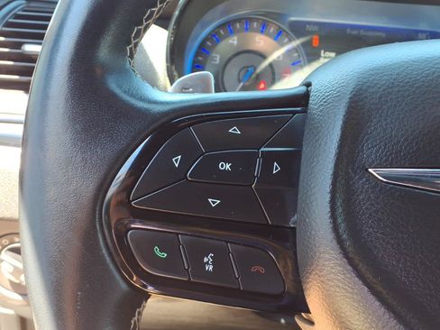 Used 2022 Chrysler 300 S RWD image 15